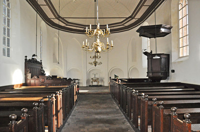 Interieur van de kerk van Garnwerd